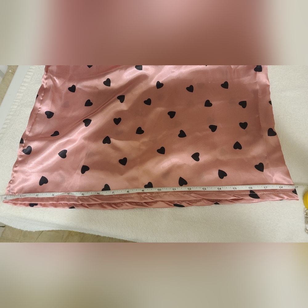 Pijama Pink Satin Cami&Short PJ Set With Black Hearts Size Small/Medium Approx. - Picture 15 of 16